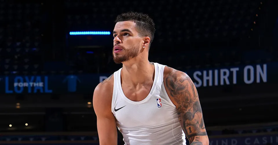 追上曾经的自己，8年时间终于迎来爆发，场均26＋8是他最好的宣言